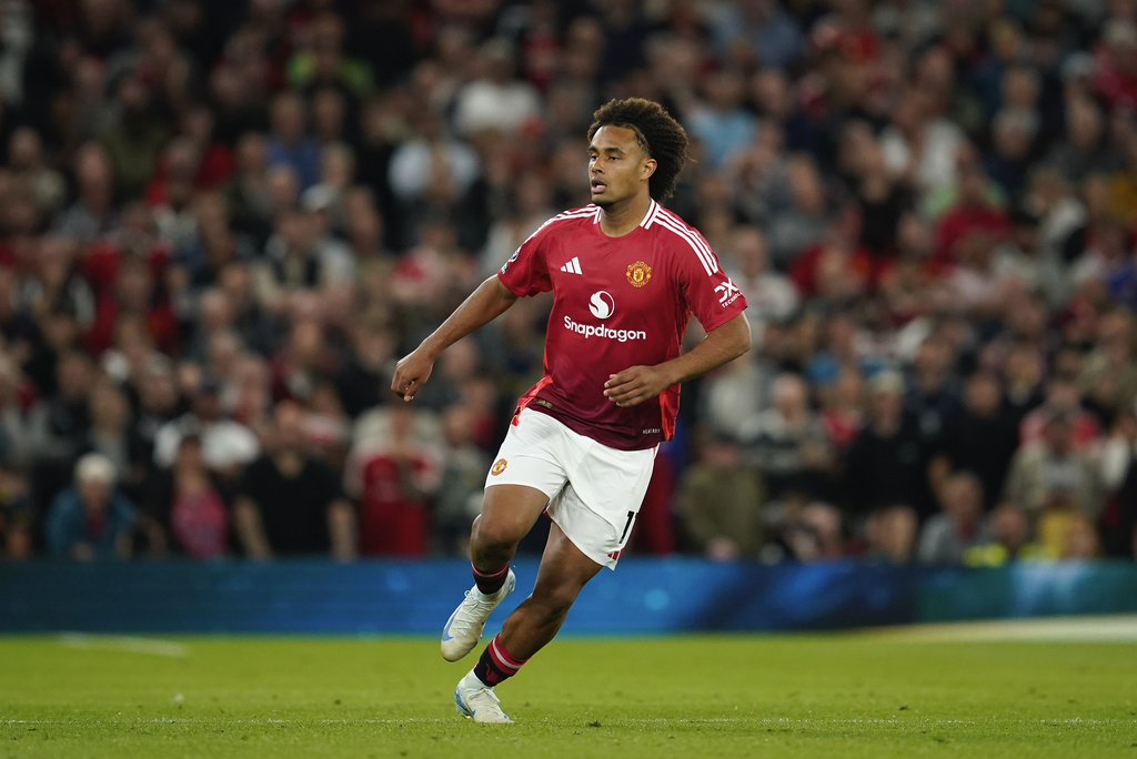 Debut Impian Joshua Zirkzee: Jadi Pengganti, Cetak Gol, MU Menang!