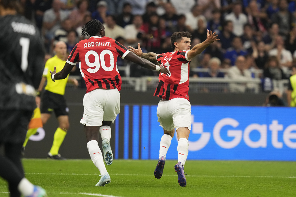 Derby della Madonnina Milik Rossoneri