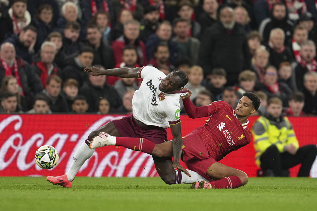 Liverpool vs West Ham: Pesta Gol Si Merah di Anfield