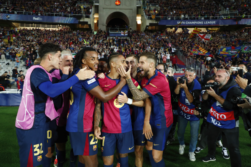 Barca Berpesta, Bayern Munchen Terpuruk di Posisi 23