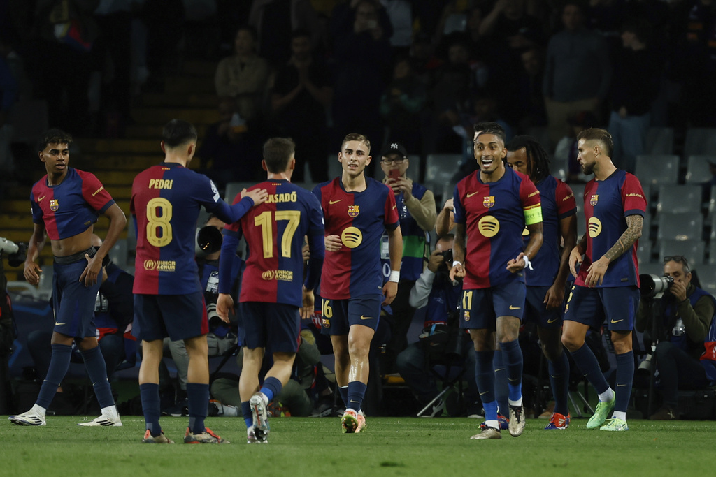 Barca Berpesta, Bayern Munchen Terpuruk di Posisi 23