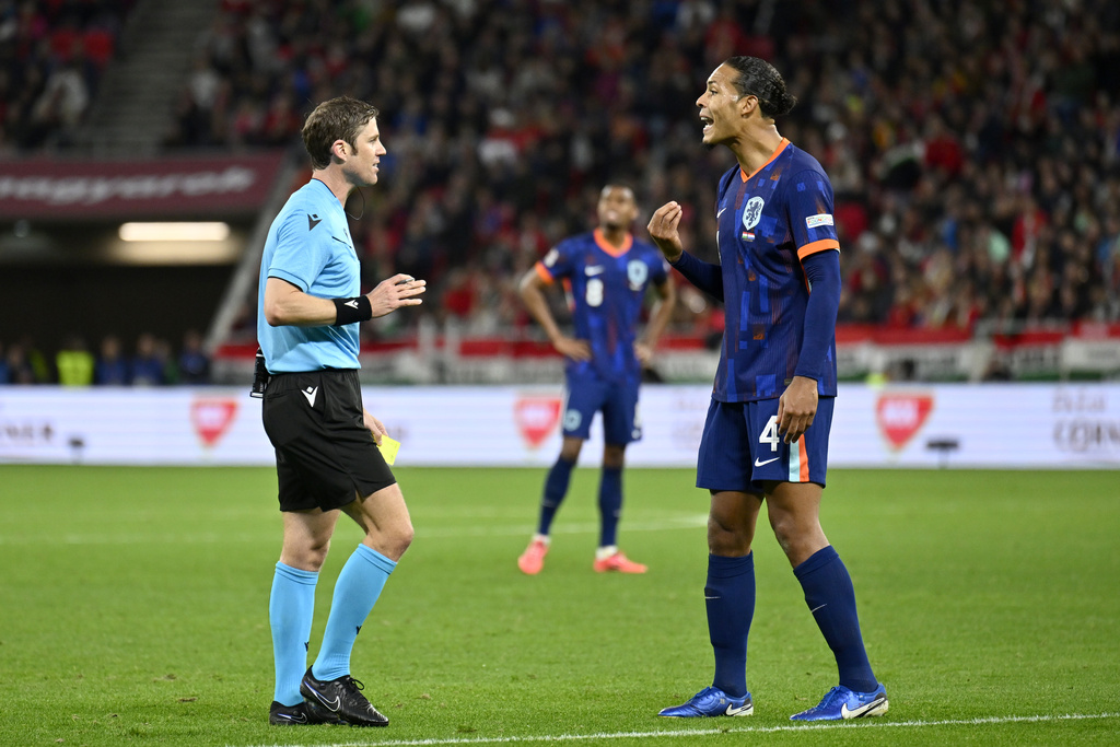 Hungaria vs Belanda: Van Dijk Kartu Merah, De Oranje Dapat 1 Poin