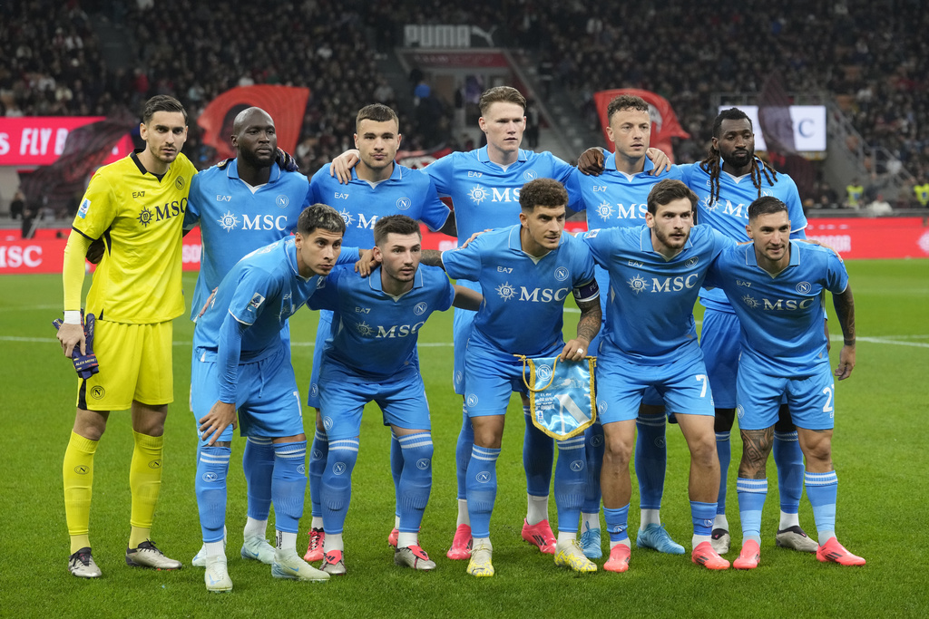 Milan vs Napoli: Partenopei Perkasa di San Siro