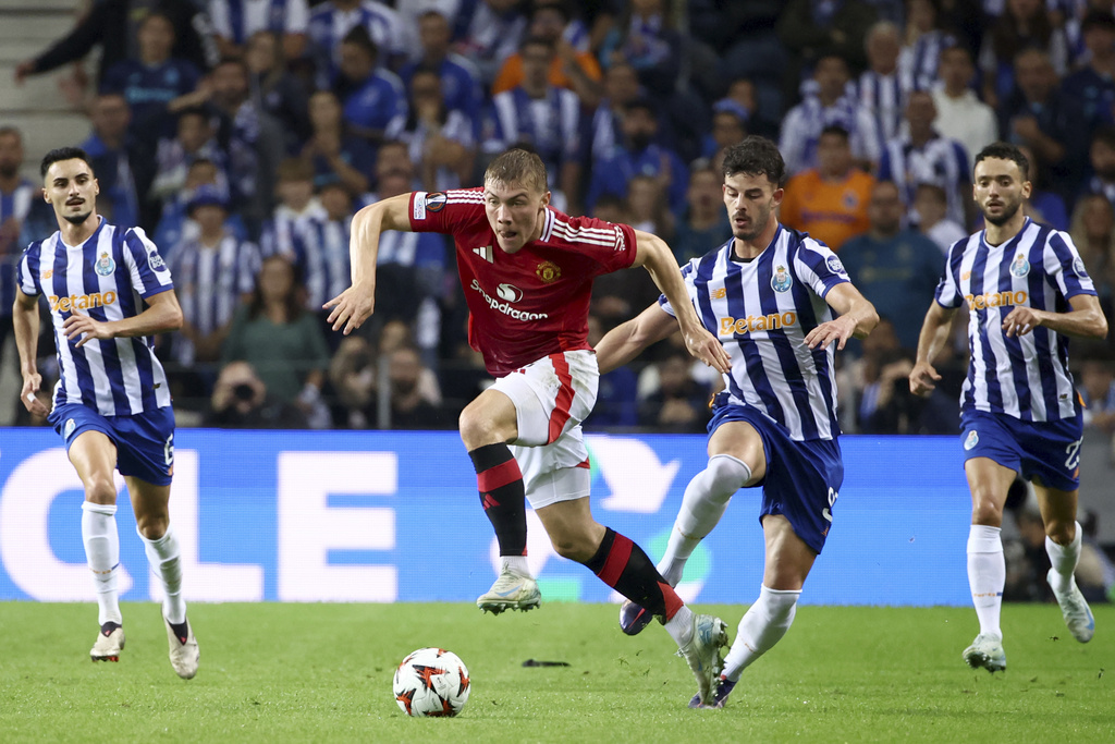 Porto vs MU: Bruno Fernandes Kartu Merah, Diselamatkan Harry Maguire