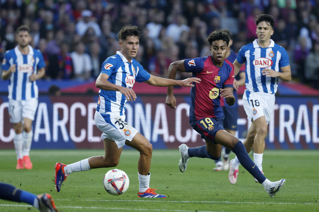 Barcelona vs Espanyol: Dani Olmo Bintangnya