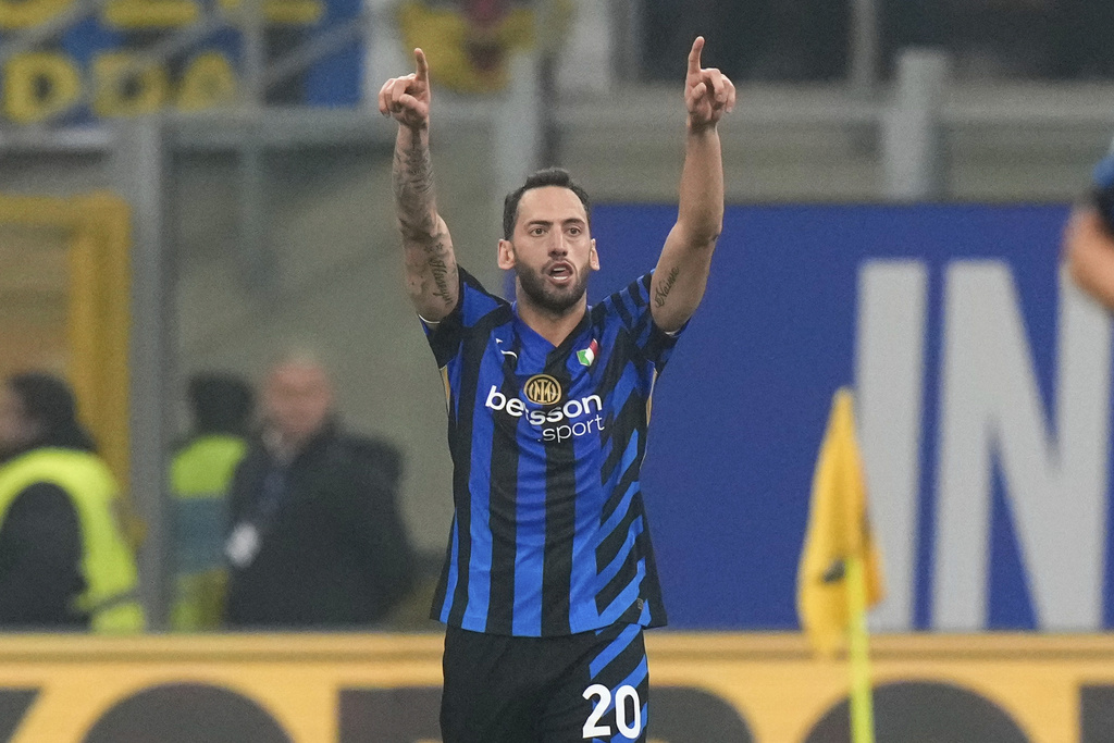 Inter Milan dan Napoli Berbagi Poin, Calhanoglu Gagal Penalti