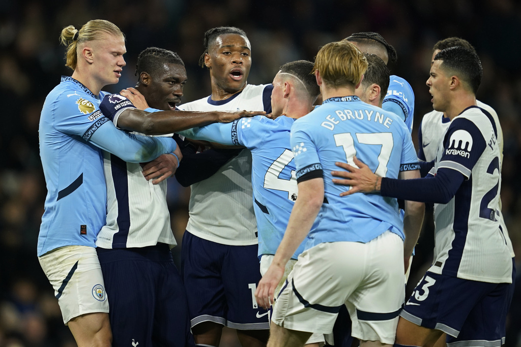 Jarang Terjadi, Tottenham Pesta Gol ke Gawang Man City