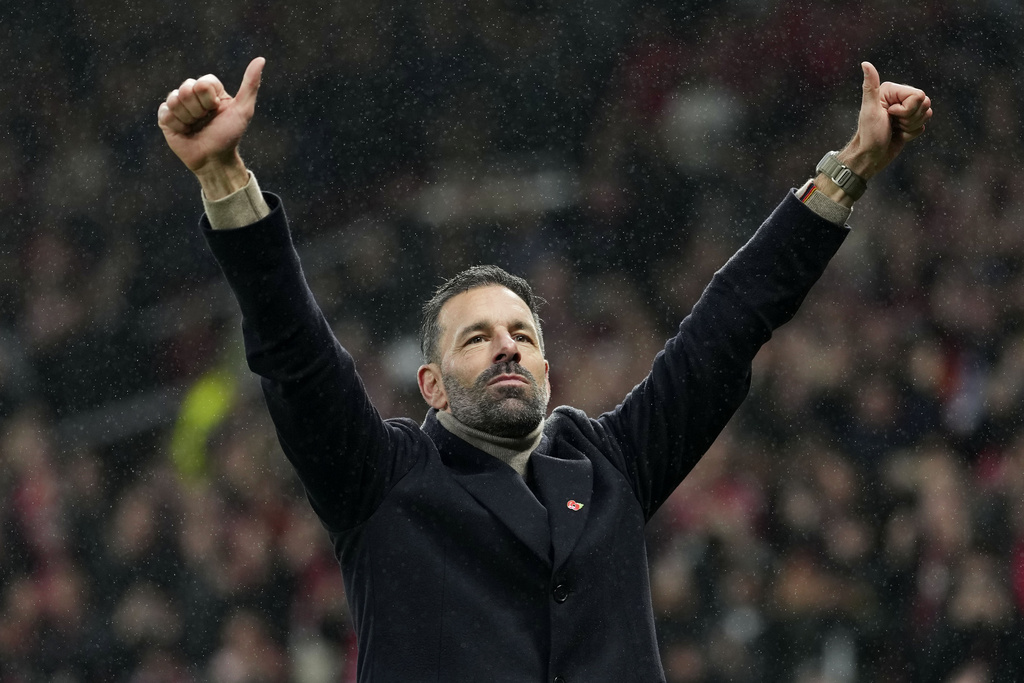MU vs Leicester: Persembahan Tiga Poin Terakhir Ruud van Nistelrooy