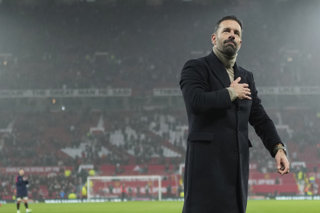 MU vs Leicester: Persembahan Tiga Poin Terakhir Ruud van Nistelrooy