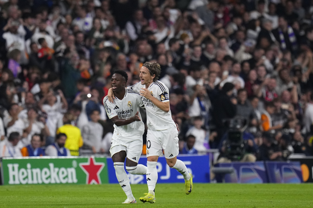 Pesta AC Milan di Markas Real Madrid