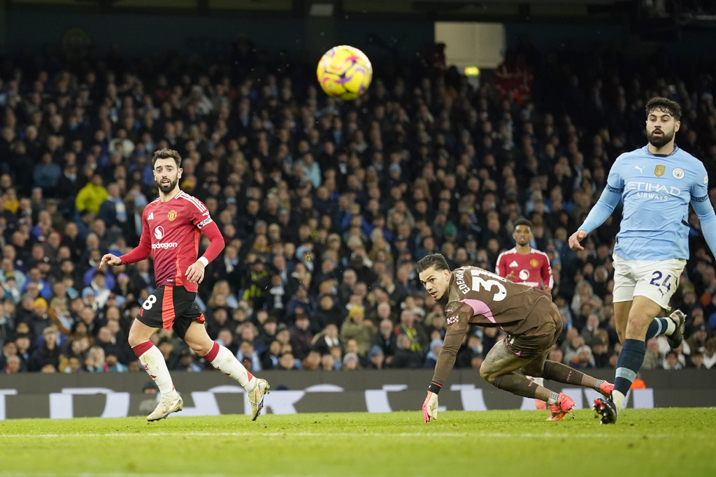 Man City vs MU: Manchester is Red Man City vs MU: Manchester is Red