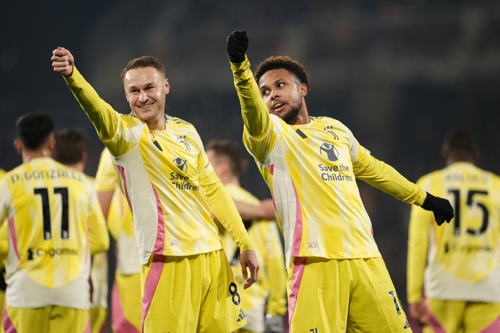 Juventus Susah Payah Kalahkan Monza