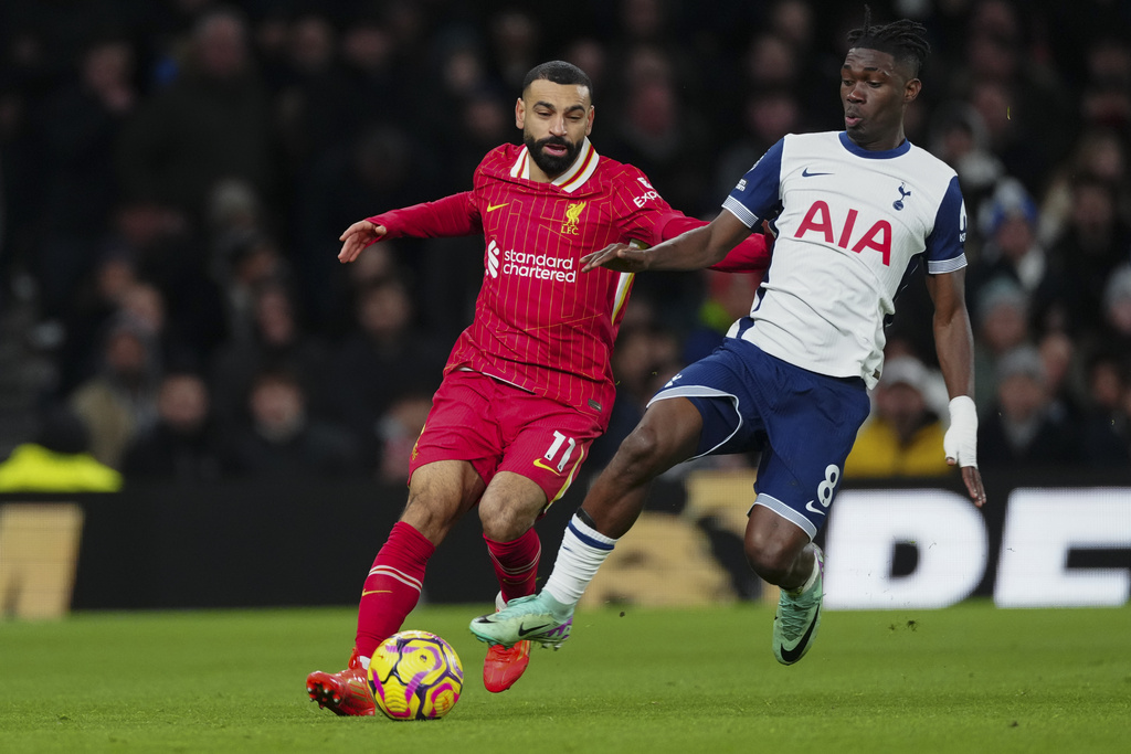 Pucuk Adem! Permak Spurs, Liverpool Sendirian di Puncak Klasemen