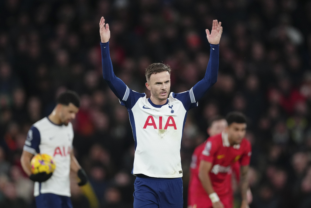 Pucuk Adem! Permak Spurs, Liverpool Sendirian di Puncak Klasemen