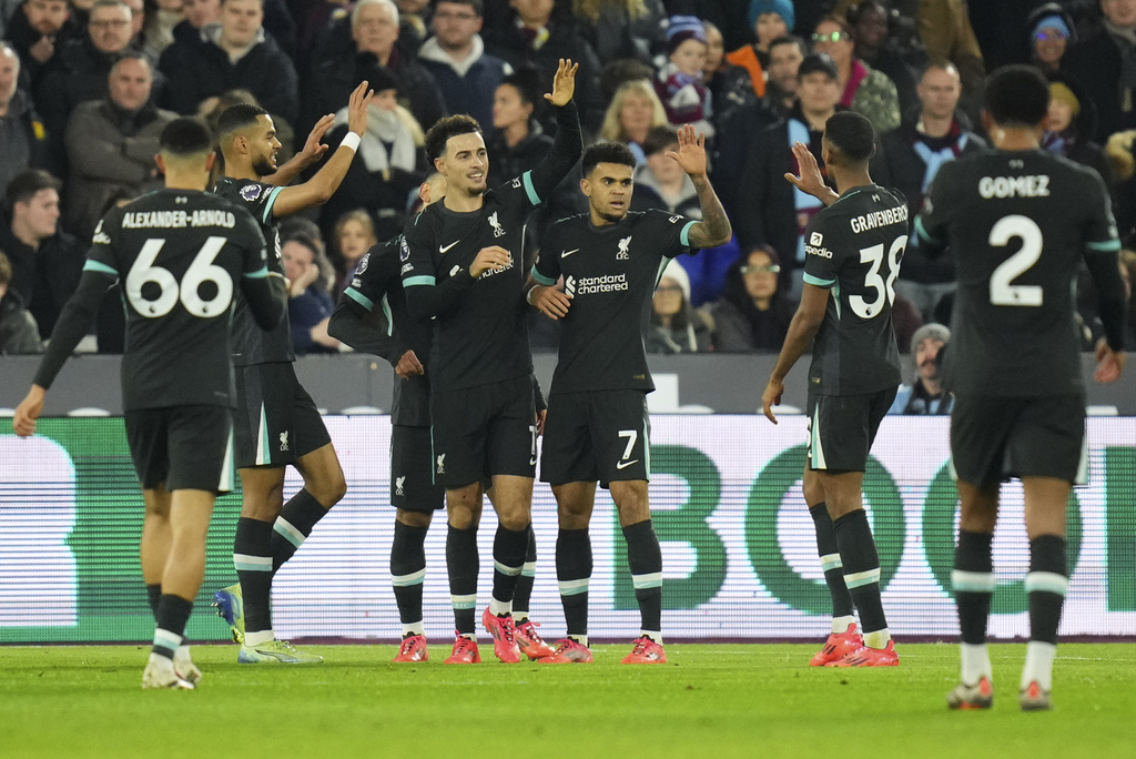 Liverpool Menutup 2024 dengan Pesta 5 Gol ke Gawang West Ham  Liverpool Menutup 2024 dengan Pesta 5 Gol ke Gawang West Ham