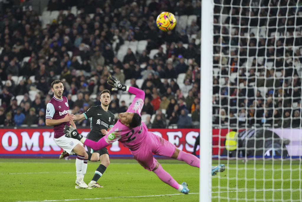 Liverpool Menutup 2024 dengan Pesta 5 Gol ke Gawang West Ham  Liverpool Menutup 2024 dengan Pesta 5 Gol ke Gawang West Ham