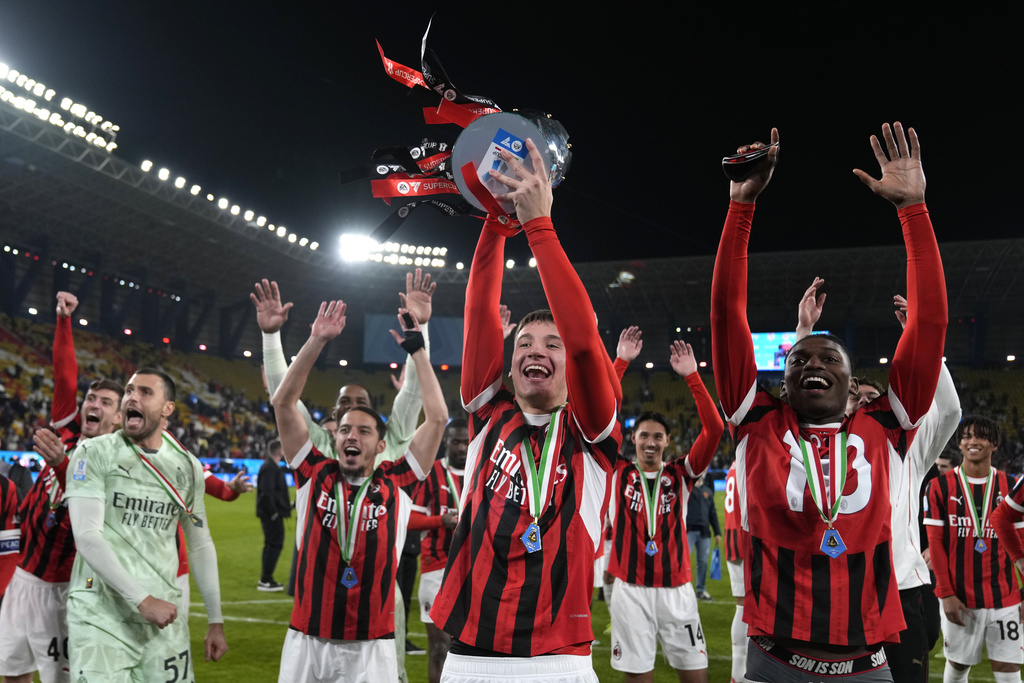 Selebrasi AC Milan Usai Juara Supercoppa Italiana 2024