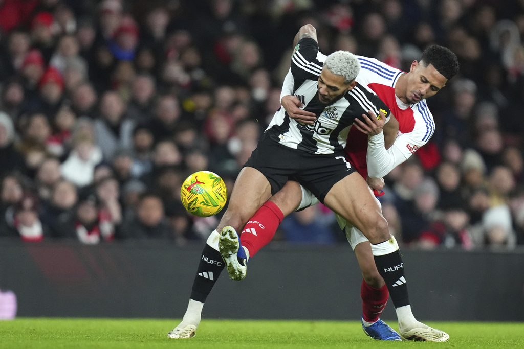 Arsenal vs Newcastle: Leg Pertama Semifinal Carabao Cup Milik The Magpies