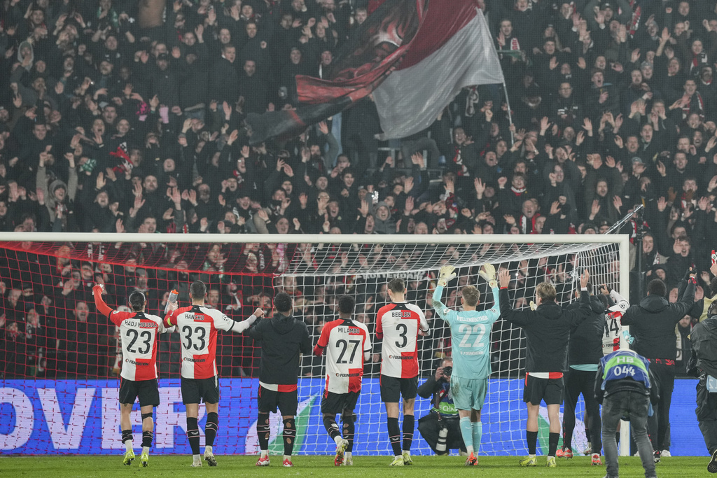 Feyenoord Redam Milan dengan Skor 1-0