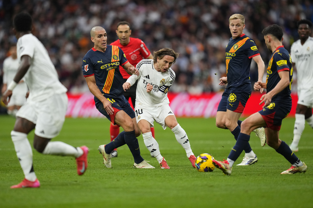 Luka Modric Gemilang, Real Madrid Menang