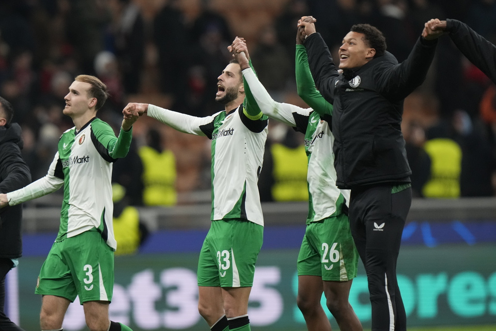 Euforia Feyenoord, Tangis Milan di San Siro