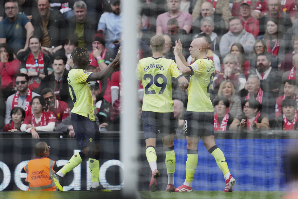 Liverpool vs Soton: Comeback, Dibuka Nunez Ditutup Mo Salah