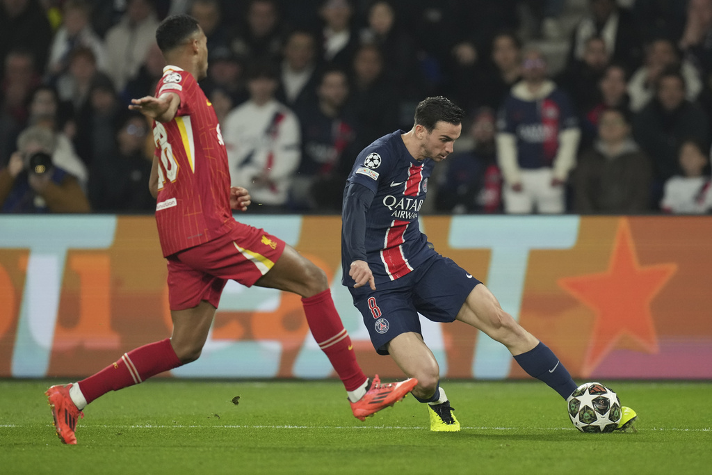 PSG vs Liverpool: Harvey Elliot Pahlawannya