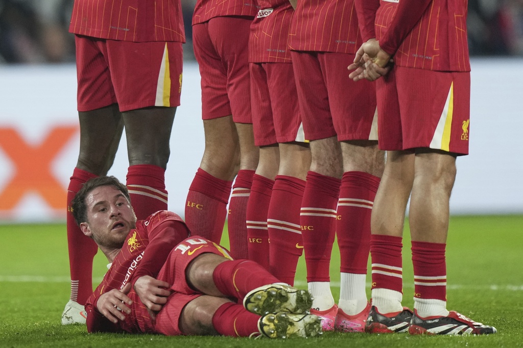 PSG vs Liverpool: Harvey Elliot Pahlawannya