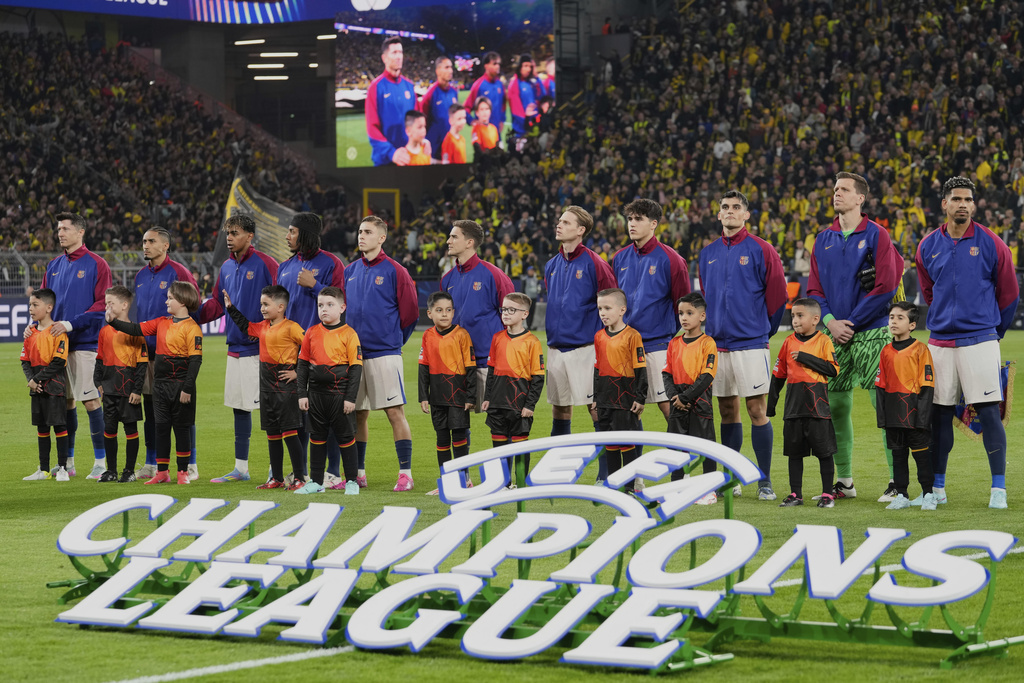 Dortmund vs Barcelona: Walau Kalah, Barca Tetap Tersenyum