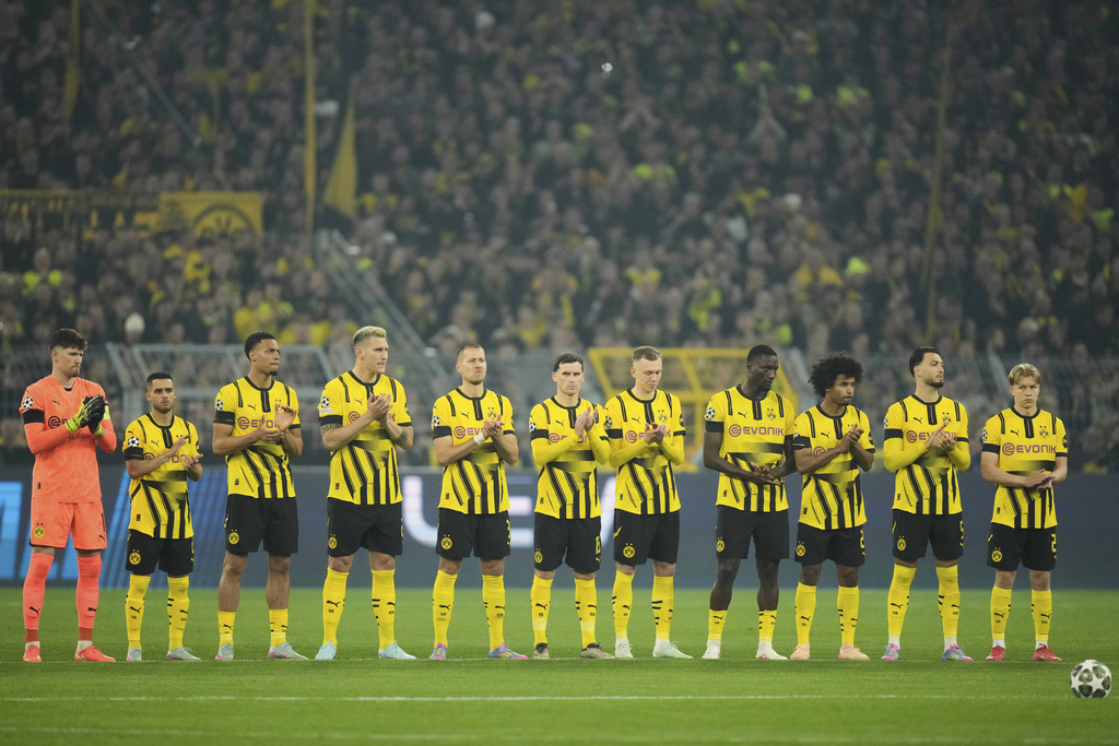 Dortmund vs Barcelona: Walau Kalah, Barca Tetap Tersenyum