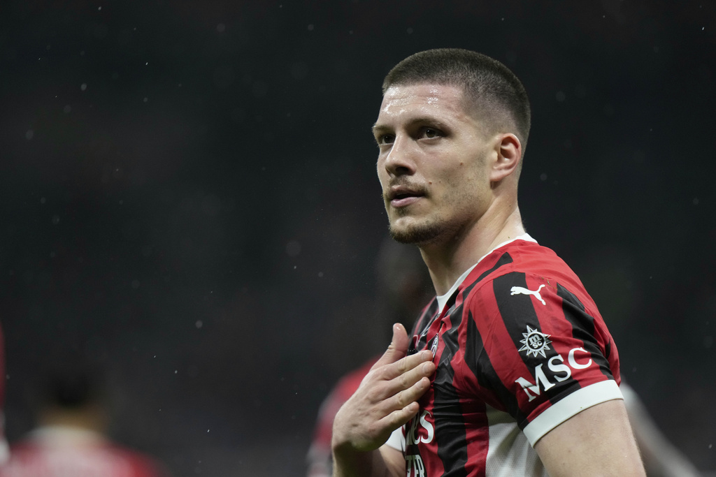 Milan Pupus Mimpi Treble Inter Milan
