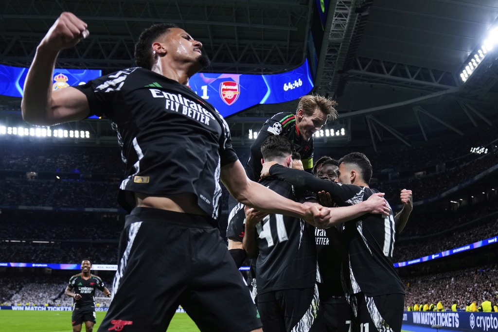 Pesta Arsenal dan Tangis Madrid di Bernabeu