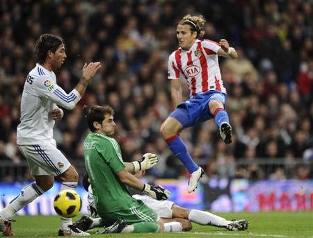 Diego Martin Forlan Corazo