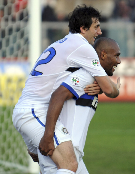 Maicon Douglas Sisenando