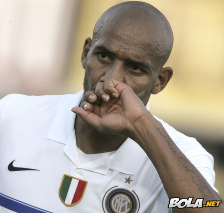 Maicon Douglas Sisenando