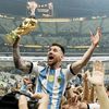 Mimpi Menjadi Nyata, Lionel Messi Akhirnya Angkat Trofi Piala Dunia Mimpi Menjadi Nyata, Lionel Messi Akhirnya Angkat Trofi Piala Dunia