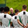 Erik Ten Hag Kumpulkan Pemain MU di Carrington, Ada Siapa Saja Yah Erik Ten Hag Kumpulkan Pemain MU di Carrington, Ada Siapa Saja Yah