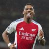 Arsenal Bikin MU Kembali Membumi Arsenal Bikin MU Kembali Membumi