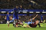 West Ham Pecundangi Chelsea di Stamford Bridge