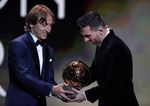 Messi Raih Ballon d'Or 2019