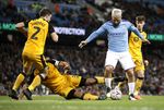Manchester City Bantai Port Vale