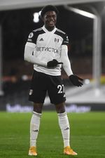 Gol Bunuh Diri Menangkan Tottenham di Markas Fulham