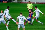 Barca Hajar Huesca, Messi Menggila