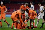 Belanda Sikat Latvia 2-0