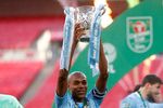 Pesta Juara Manchester City, Trofi Pertama Musim Ini