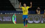 Brasil Pesta Gol ke Gawang Peru