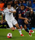 Prancis Hanya Main Imbang Lawan Bosnia Prancis Hanya Main Imbang Lawan Bosnia