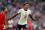 Lingard dan Kane Gemilang, Inggris Menang