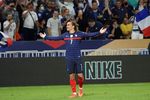 Griezmann Menawan, Prancis Menang