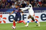 Griezmann Menawan, Prancis Menang